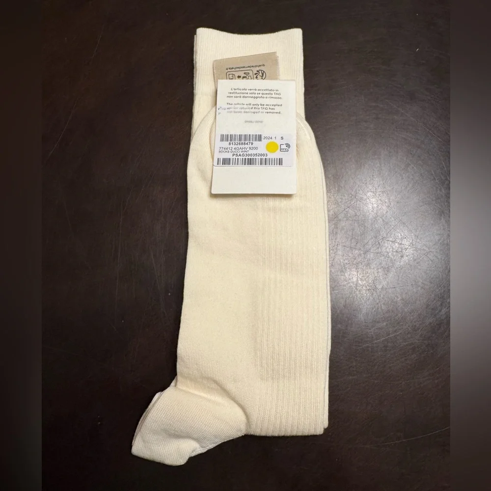 New Authentic Gucci Logo Socks White Size S